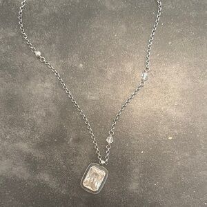 Elegant Silver Necklace with Crystal Accents